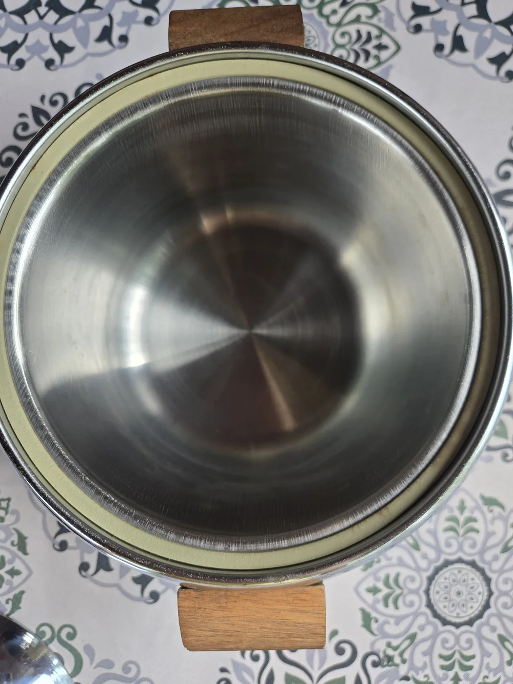 Penguin Motif On A Vintage Silver-Tone Hot Or Cold Bucket Server W/ Wood Handles